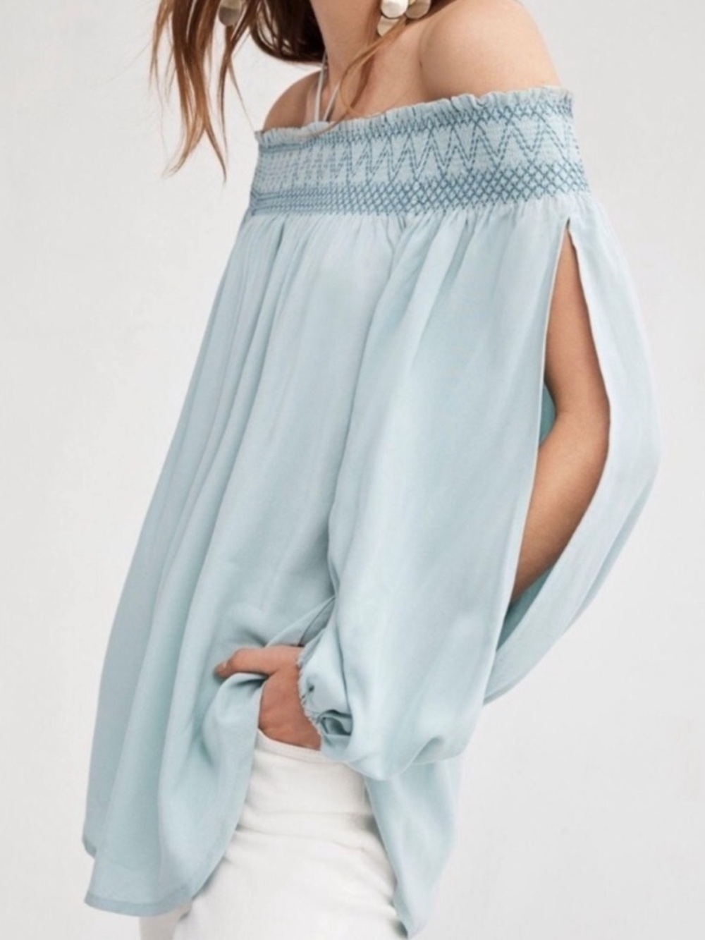 ANTHROPOLOGIE (NWT, small flaw) holding horses Rosario top smocked cold shoulder